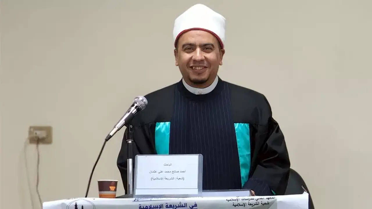 أمين الفتوى بدار الإفتاء ينال درجة الماجستير بامتياز في الفقه الإسلامي